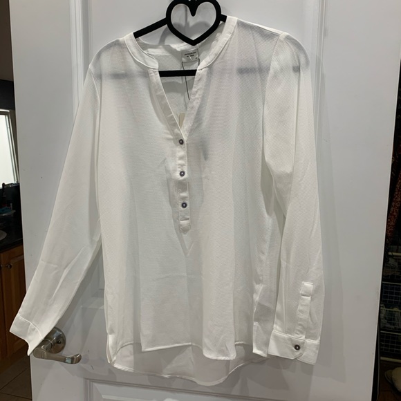 PSEUDIO NWT Long sleeve blouse size med. - Picture 1 of 4
